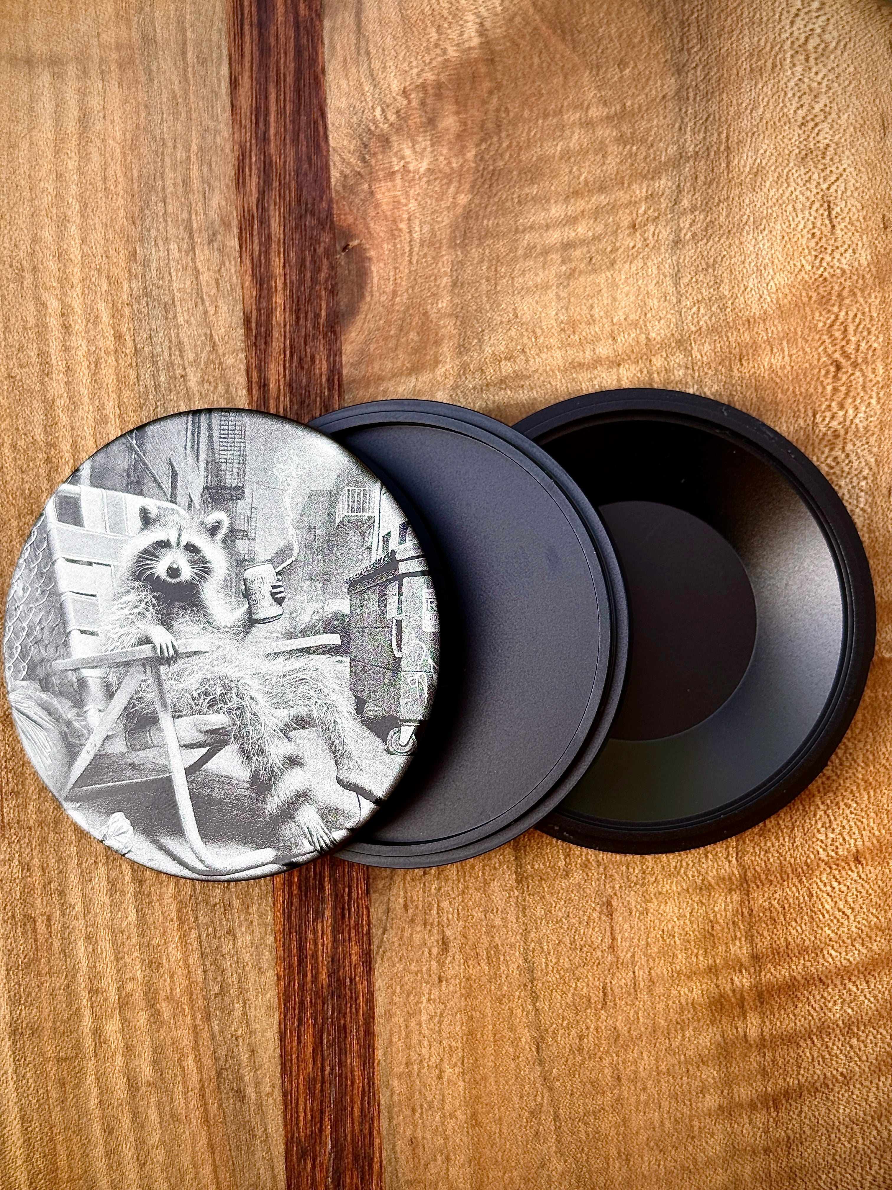 Metal Zyn Can for nicotine pouches with trashy raccoon engraved design. With integrated bottle opener. 